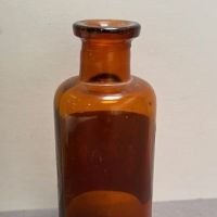 Antique Poison Bottle Strychnine 4.jpg