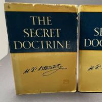 The Secret Doctrine 2 Volume Set By H. P. Blavatsky Published by Theosophical Univeristy Press 2.jpg