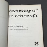 A Treasury of Witchcraft by Harry Wedeck  Published by Philosophical Library 8.jpg