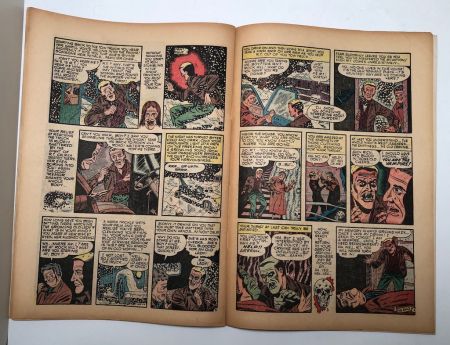 Dark Mysteries No 19 August 1954 published by Master Comics 11.jpg