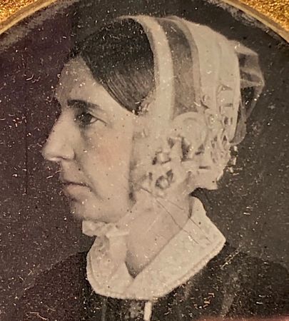 Daguerreotype of Woman in Profile 6.jpg