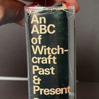 An ABC of Witchcraft Past and Present by Doreen Valiente 197 St. Martin's Press Hardback with Dust Jacket 3.jpg