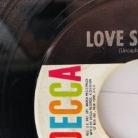 The Rovin’ Flames How Many Times Love Song #6 on Decca 8a.jpg