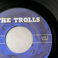 The Trolls Walkin’ Shoes 8.jpg