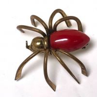 Vintage 1930s 1940s bakelite spider brooch pin