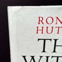 The Witch by Ronald Hutton Hardback with Dust Jacket Published by Yale 2017 2.jpg